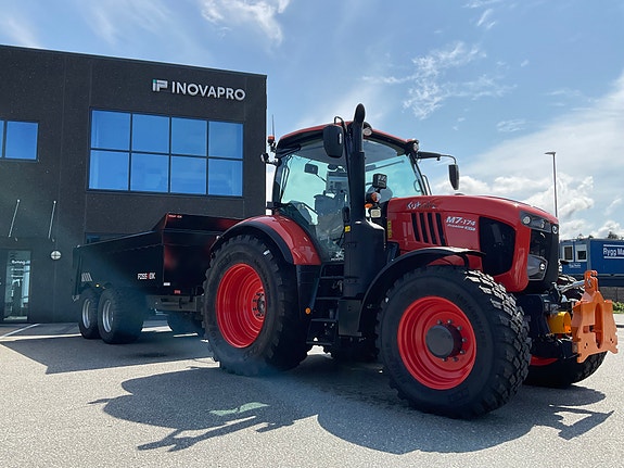 Kubota M7-174 Premium KVT 30 of 30