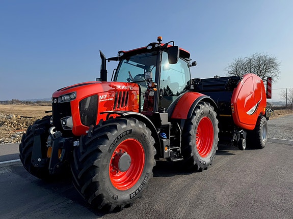 Kubota M7-174 Premium KVT 2 of 30