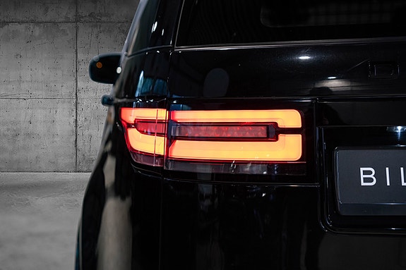 Land Rover Discovery 10 of 30