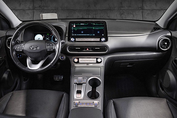 Hyundai Kona 15 of 30
