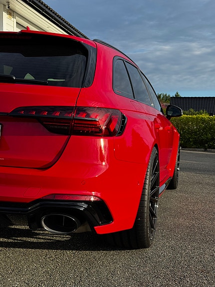 Audi RS4 9 of 26