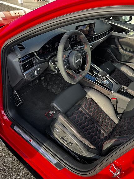 Audi RS4 15 of 26