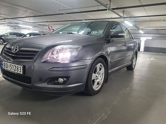 Toyota Avensis 5 of 21