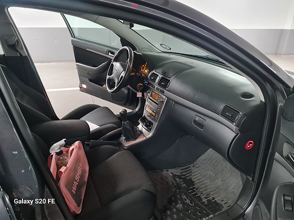 Toyota Avensis 20 of 21