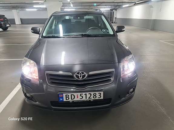 Toyota Avensis 13 of 21
