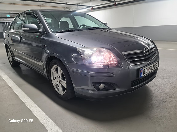 Toyota Avensis 8 of 21