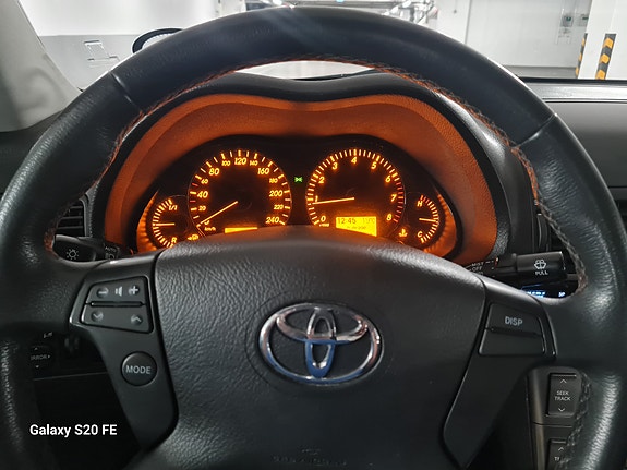 Toyota Avensis 11 of 21