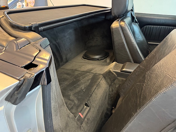 Mercedes-Benz SL280 12 of 20