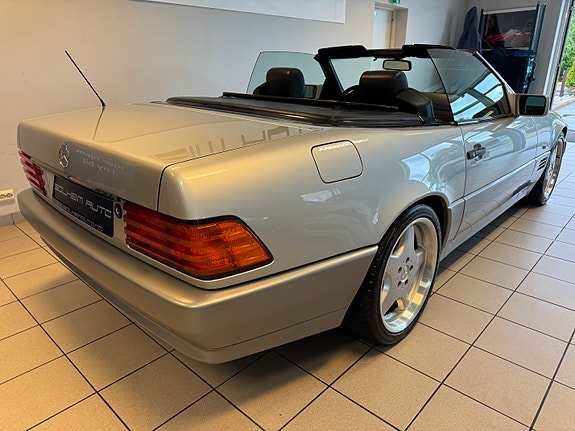 Mercedes-Benz SL280 3 of 20