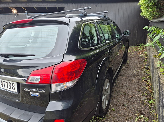 Subaru Outback 3 of 14