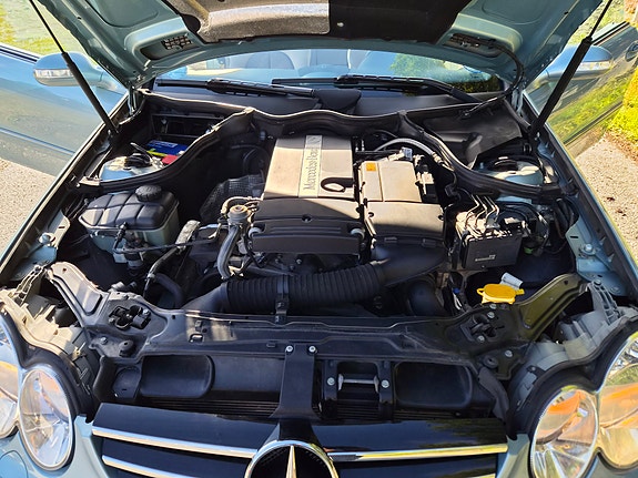 Mercedes-Benz CLK200 7 of 14