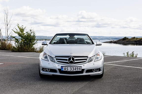 Mercedes-Benz E200 27 of 30