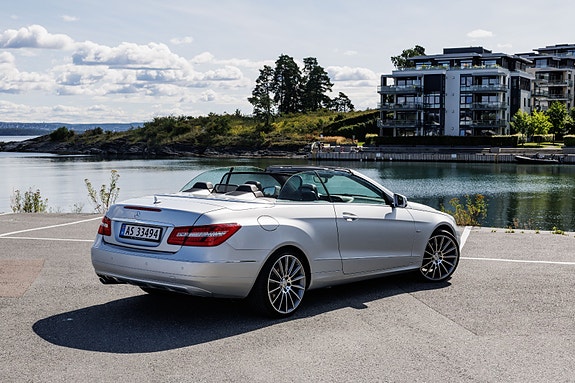 Mercedes-Benz E200 5 of 30