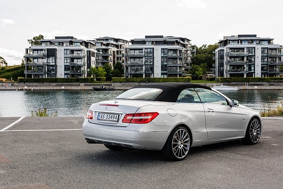 Mercedes-Benz E200 18 of 30