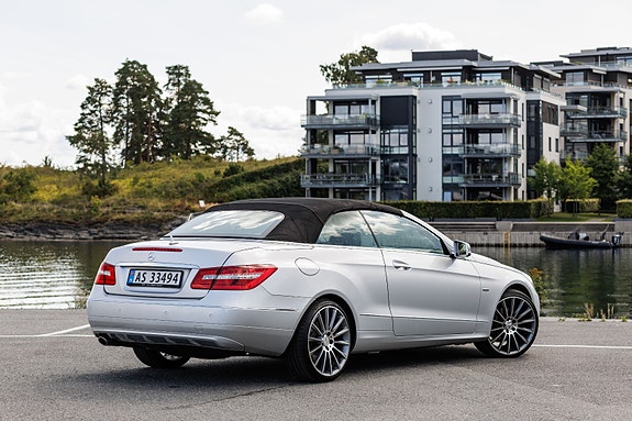 Mercedes-Benz E200 19 of 30