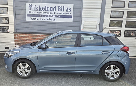 Hyundai i20 6 of 17