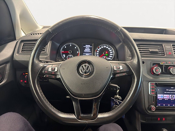 Volkswagen Caddy Maxi 21 of 30