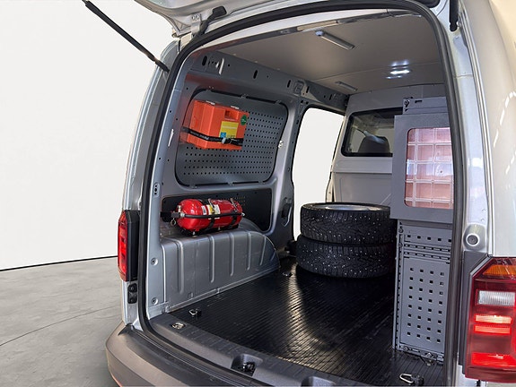 Volkswagen Caddy Maxi 13 of 30