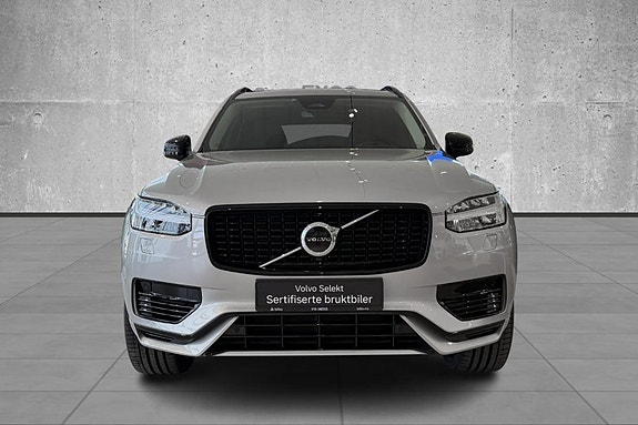 Volvo XC90 3 of 30