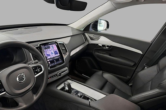 Volvo XC90 21 of 30