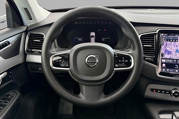 Volvo XC90 14 of 30