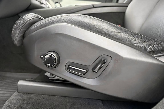 Volvo XC90 19 of 30