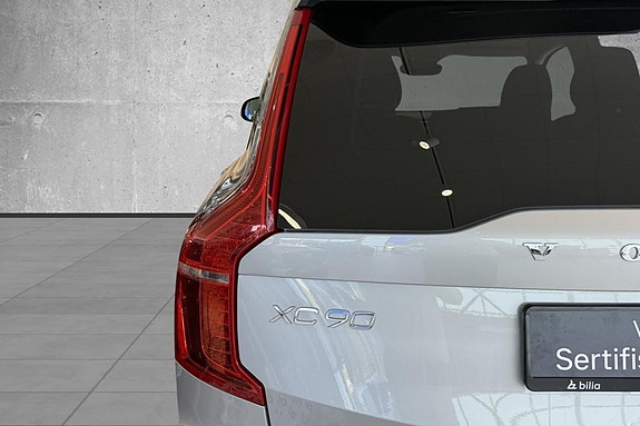 Volvo XC90 9 of 30
