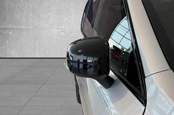 Volvo XC90 6 of 30