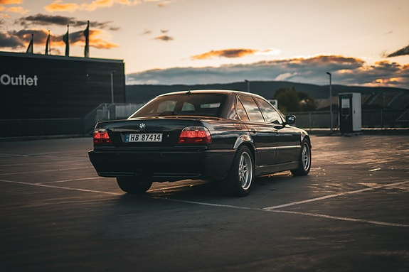 BMW 730d 6 of 30