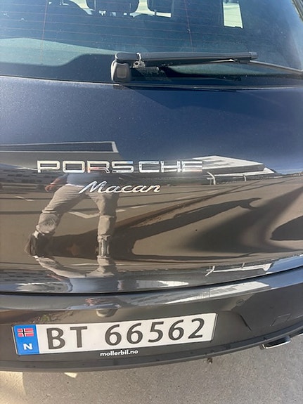 Porsche Macan 4 8 of 11