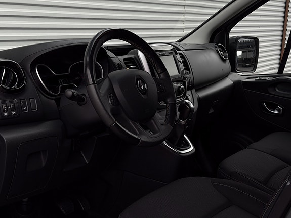 Renault Trafic 13 of 24