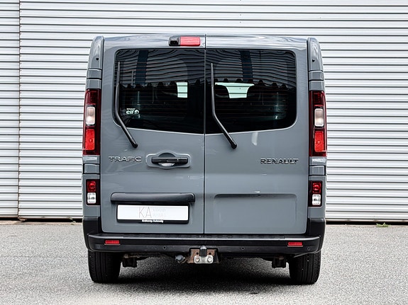 Renault Trafic 9 of 24