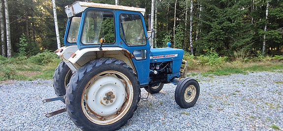 Ford 4000 10 of 25