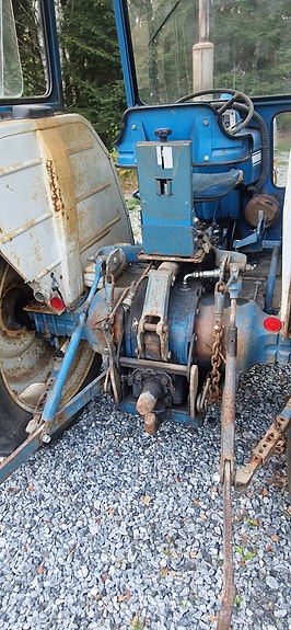 Ford 4000 12 of 25