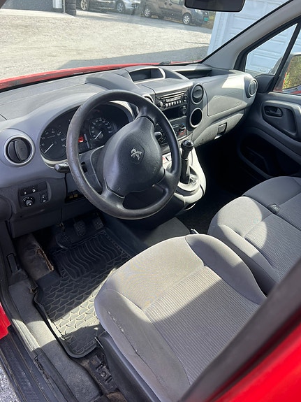 Peugeot Partner 6 of 9