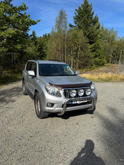 Toyota Land Cruiser 9 of 28