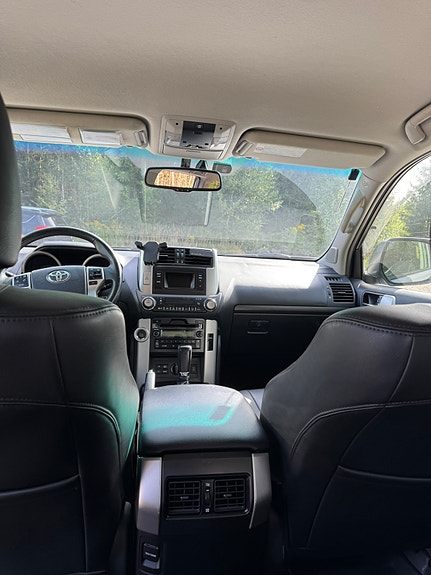 Toyota Land Cruiser 19 of 28