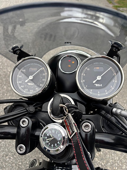 BSA Gold Star 650 2 of 9