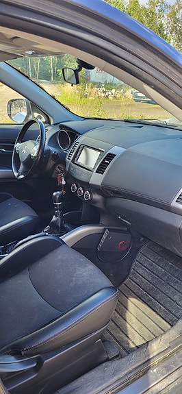Mitsubishi Outlander 7 of 7