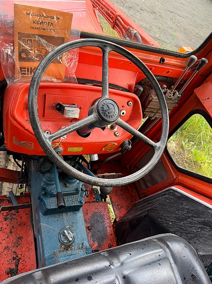 Kubota L175 7 of 14