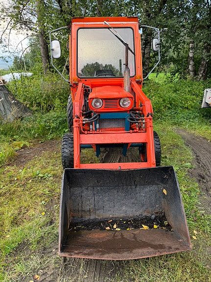 Kubota L175 2 of 14