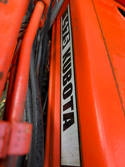 Kubota L175 4 of 14