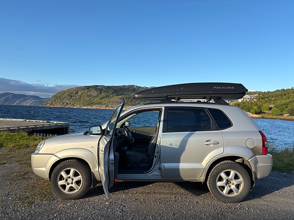 Hyundai Tucson 4 of 9
