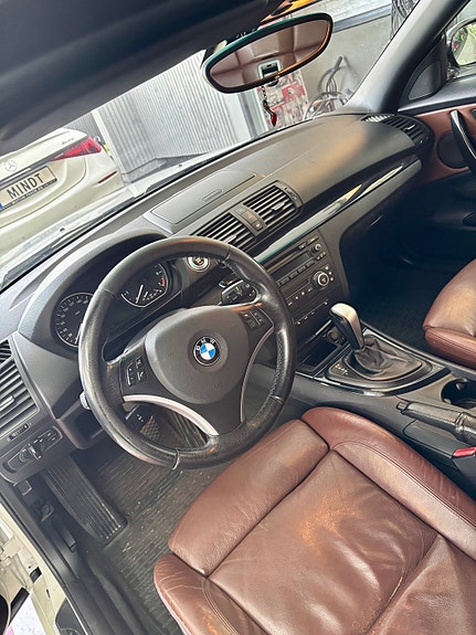 BMW 118i 5 of 8