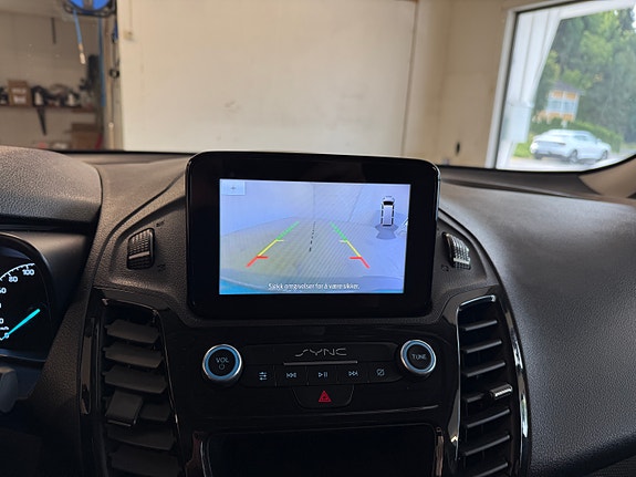 Ford Transit Connect 15 of 20