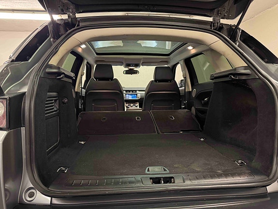 Land Rover Range Rover Evoque 27 of 30