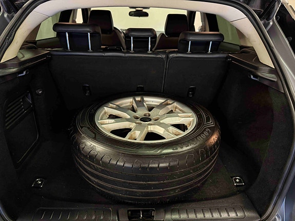 Land Rover Range Rover Evoque 28 of 30
