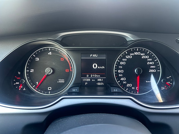 Audi A4 allroad 14 of 19