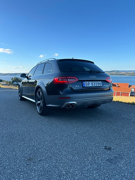 Audi A4 allroad 7 of 19
