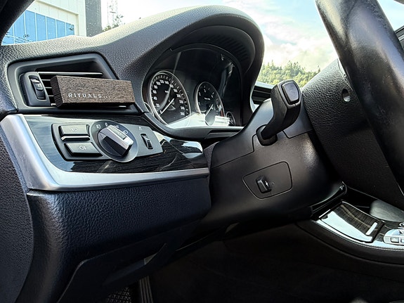 BMW 520d 13 of 27